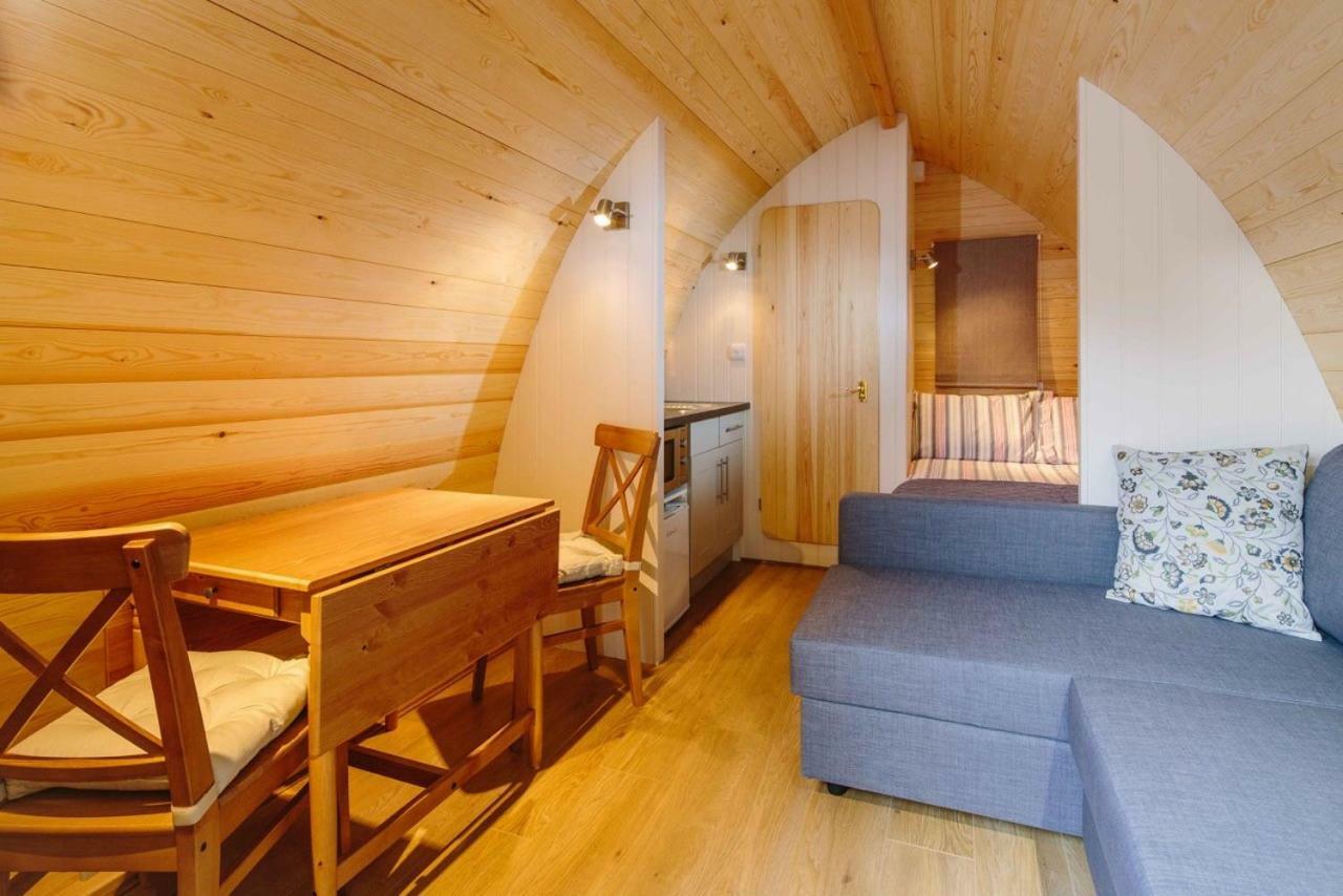 Campion Glamping Pod * Челтенхам